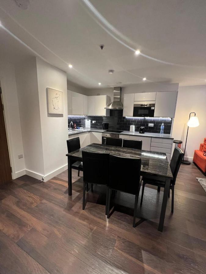 Spacious Sleep 7 Flat 20 Mins Central London Bp65 Luaran gambar