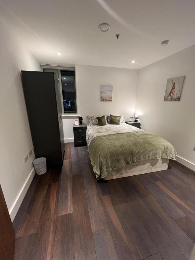 Spacious Sleep 7 Flat 20 Mins Central London Bp65 Luaran gambar